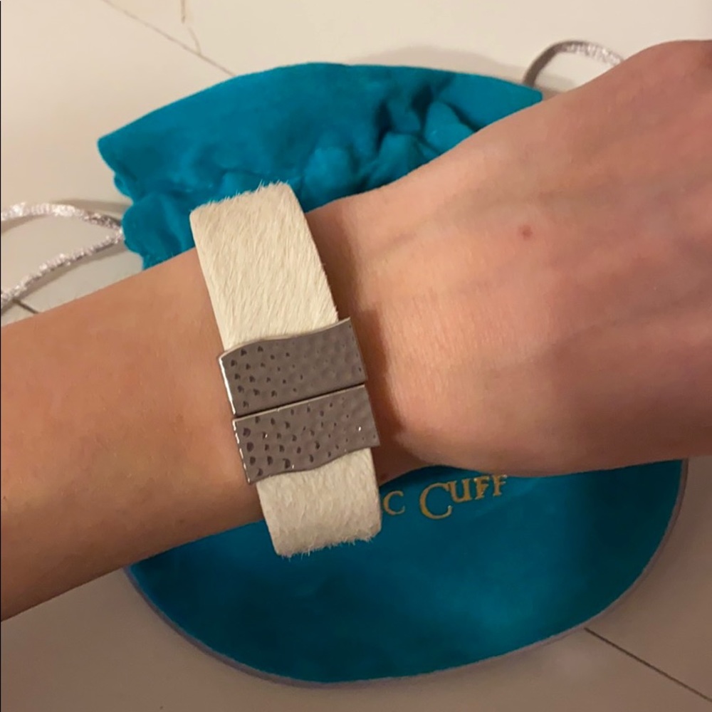 Rustic Cuff bracelet - Picture 2 of 2